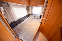Lataa kuva Galleria-katseluun, Knaus Sun Traveller A 655 MF
