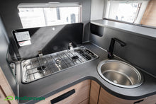 Lataa kuva Galleria-katseluun, Knaus Live Ti 650 MF Platinum Selection
