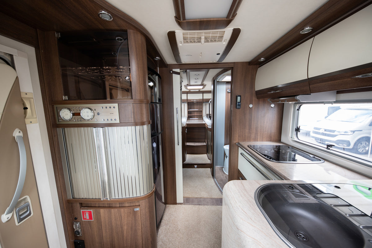 Burstner I 810 Elegance