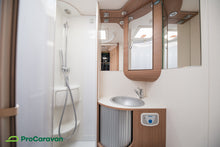 Lataa kuva Galleria-katseluun, Adria Matrix Axess M 680 SP
