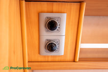 Lataa kuva Galleria-katseluun, Adria Izola S687 SP
