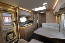 Lataa kuva Galleria-katseluun, Knaus Südwind
