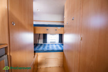 Lataa kuva Galleria-katseluun, Adria A 576 DK
