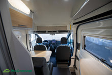 Lataa kuva Galleria-katseluun, Karmann Dexter 560 4x4
