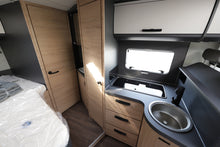 Lataa kuva Galleria-katseluun, Knaus Live Ti 650 MF Platinum selection
