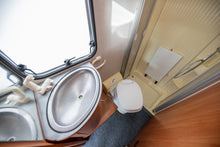 Lataa kuva Galleria-katseluun, Dethleffs I 5841
