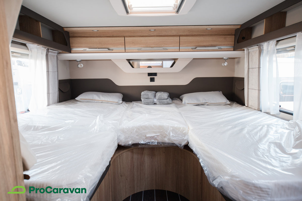 Knaus Sky Wave 700 MEG 60 Years