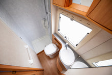 Ladda upp bild till gallerivisning, ADRIA 687 SP
