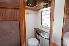 Lataa kuva Galleria-katseluun, Adria Coral S 680 ST
