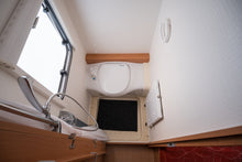 Lataa kuva Galleria-katseluun, Dethleffs CAMPER
