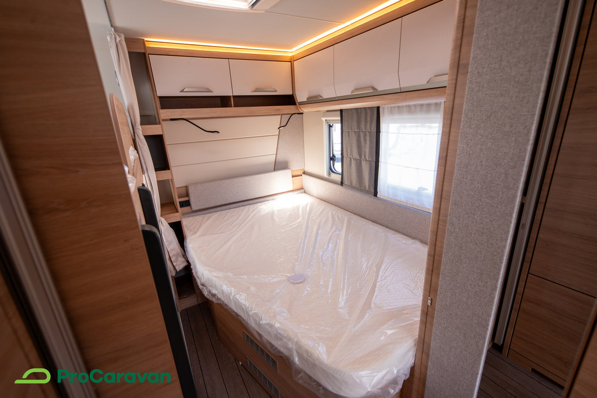 Knaus Südwind Black Selection