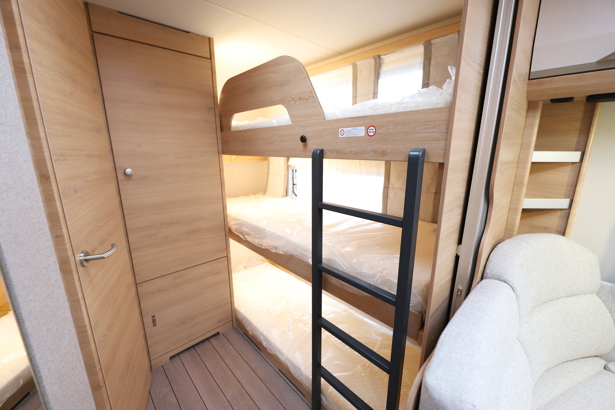 Knaus Südwind 60 Years