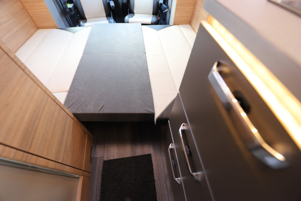 Weinsberg X-Cursion Van 500 LT Edition [PEPPER]