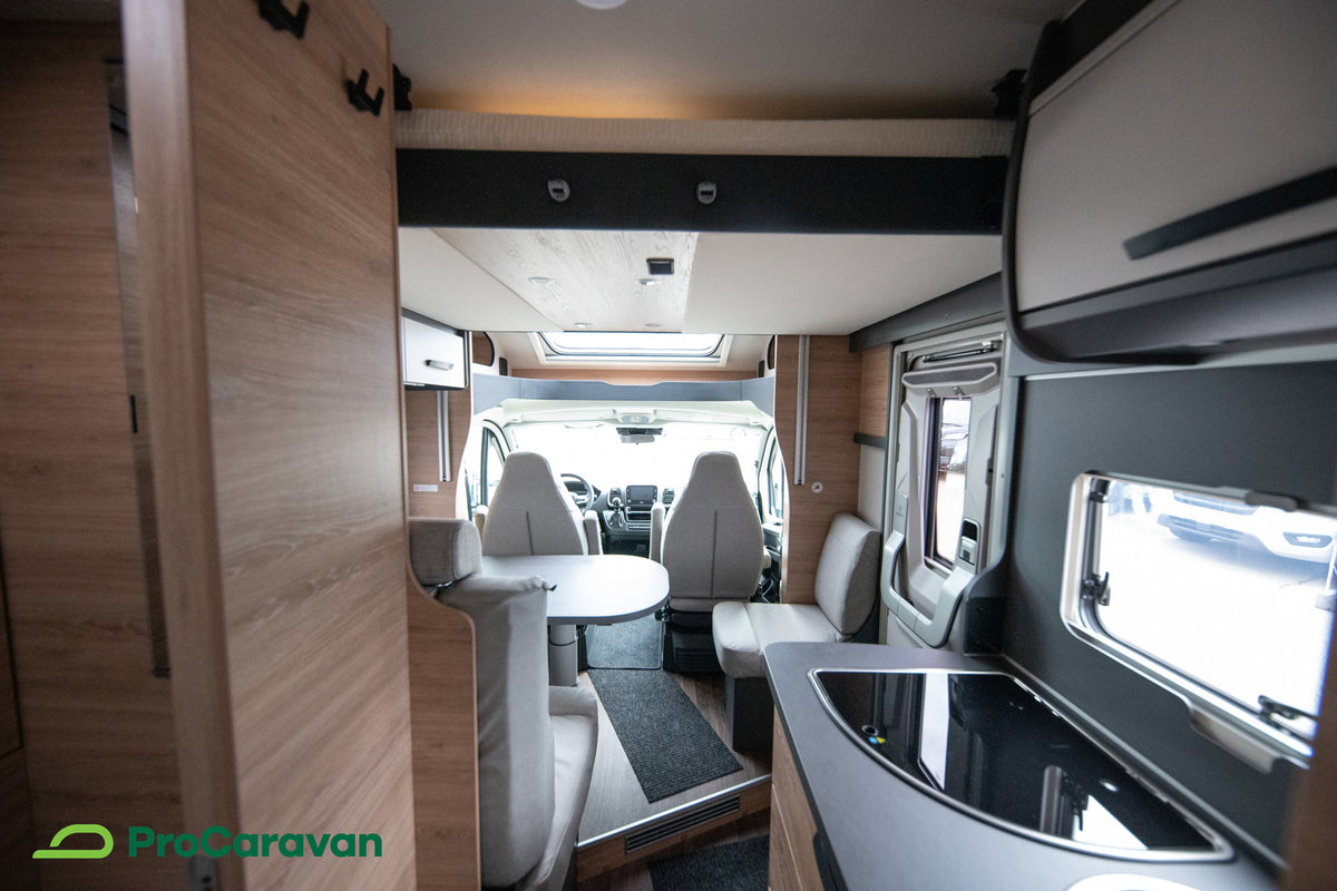 Knaus Live Wave 650 MEG Platinum Selection