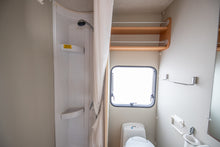 Lataa kuva Galleria-katseluun, Elnagh Baron 37
