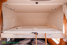 Ladda upp bild till gallerivisning, Hymer B 585 Starlight
