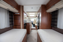 Ladda upp bild till gallerivisning, Adria Coral Supreme S 670 SLT
