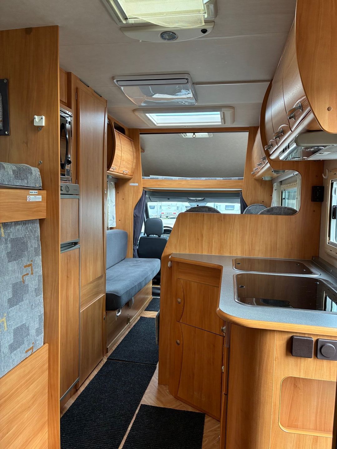 Adria Adriatik 690 DK