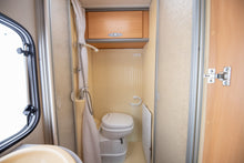 Lataa kuva Galleria-katseluun, Dethleffs T 5841
