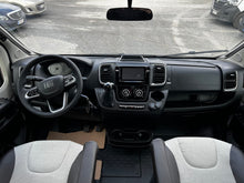 Lataa kuva Galleria-katseluun, Weinsberg CaraCompact 600 MF Edition [PEPPER]
