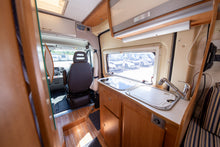 Ladda upp bild till gallerivisning, Karmann Mobil Davis 540 HS
