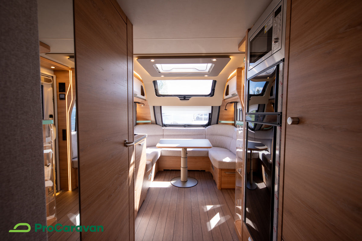Knaus Südwind Black Selection