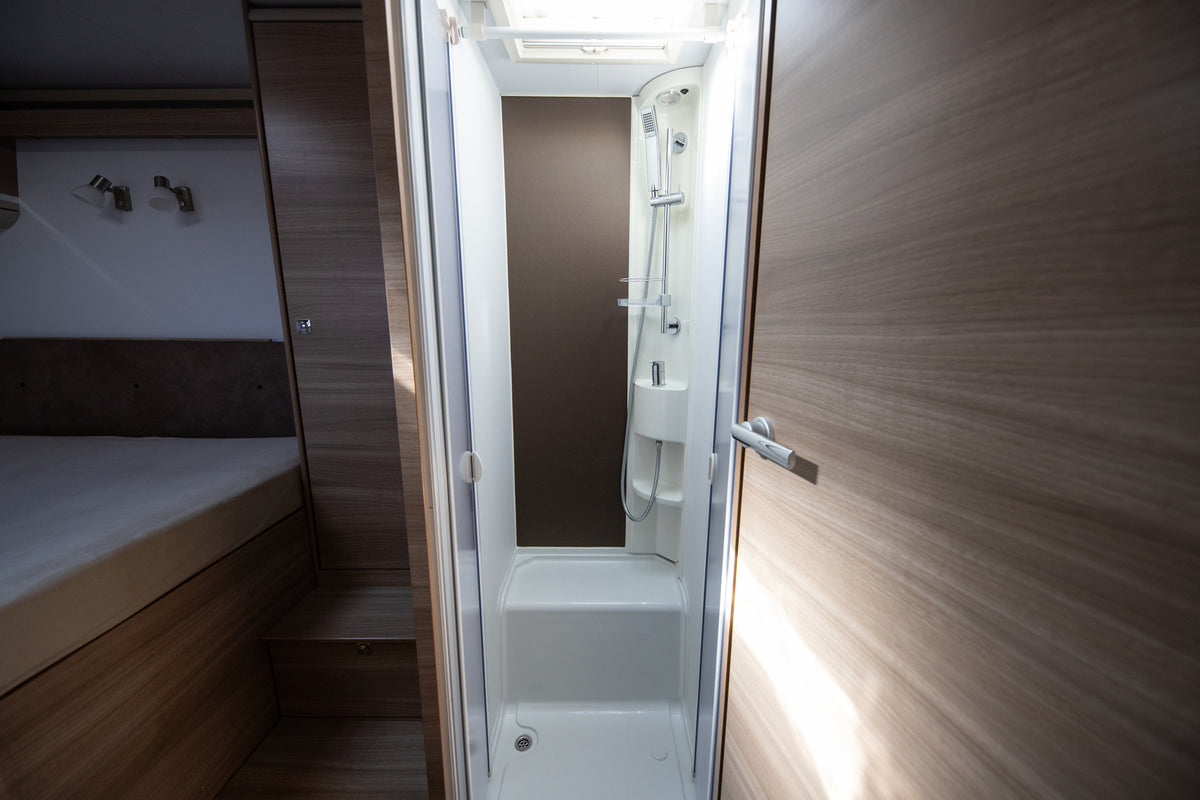 Adria Matrix M 670 SP