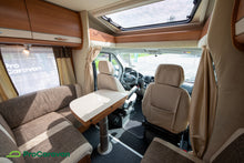Ladda upp bild till gallerivisning, Rapido 690 F
