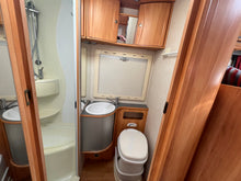 Lataa kuva Galleria-katseluun, Adria S687 SP Izola
