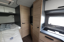 Lataa kuva Galleria-katseluun, Knaus Live Ti 650 MF Platinum selection
