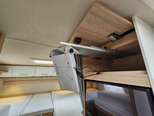 Ladda upp bild till gallerivisning, Sunlight T 67
