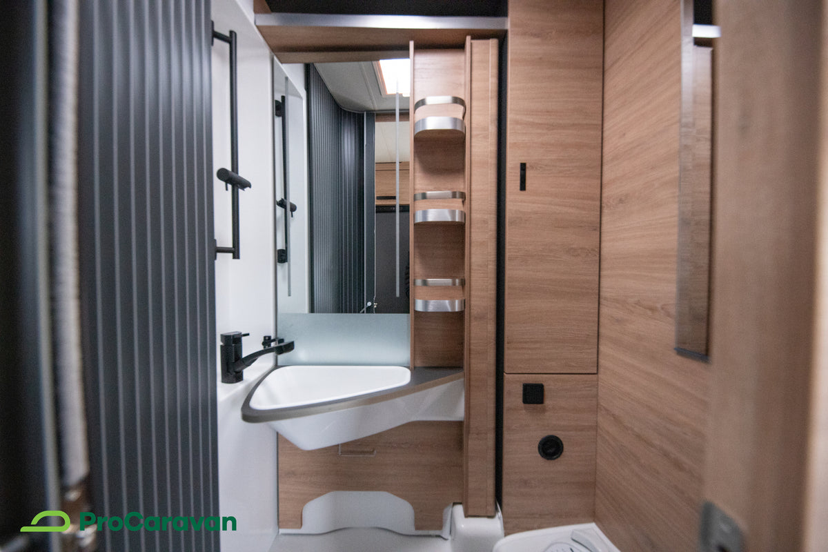 Knaus Live Wave 650 MEG Platinum Selection