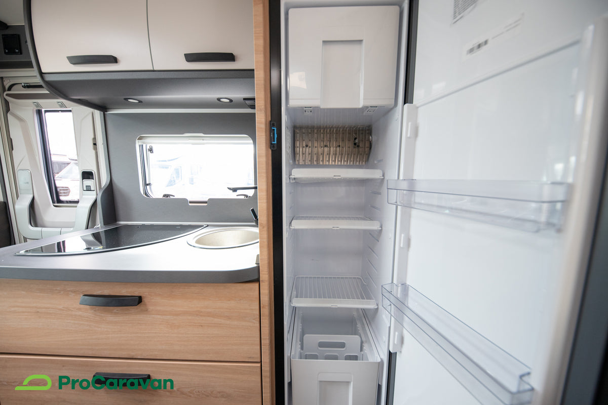 Knaus Live TI 650 MEG Platinum Selection
