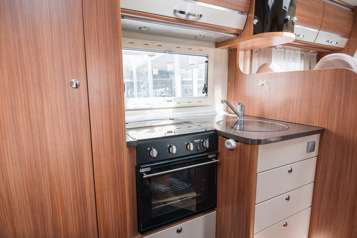 Adria Coral S 680 ST