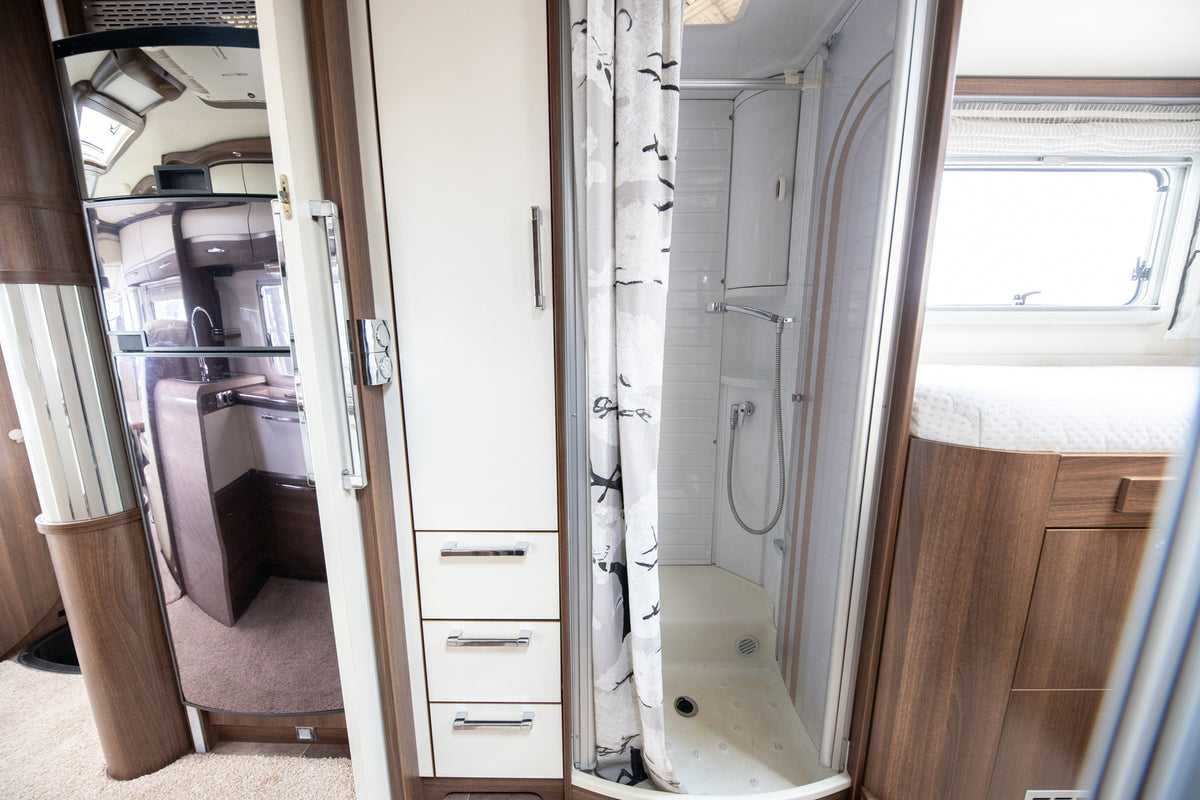 Burstner I 810 Elegance