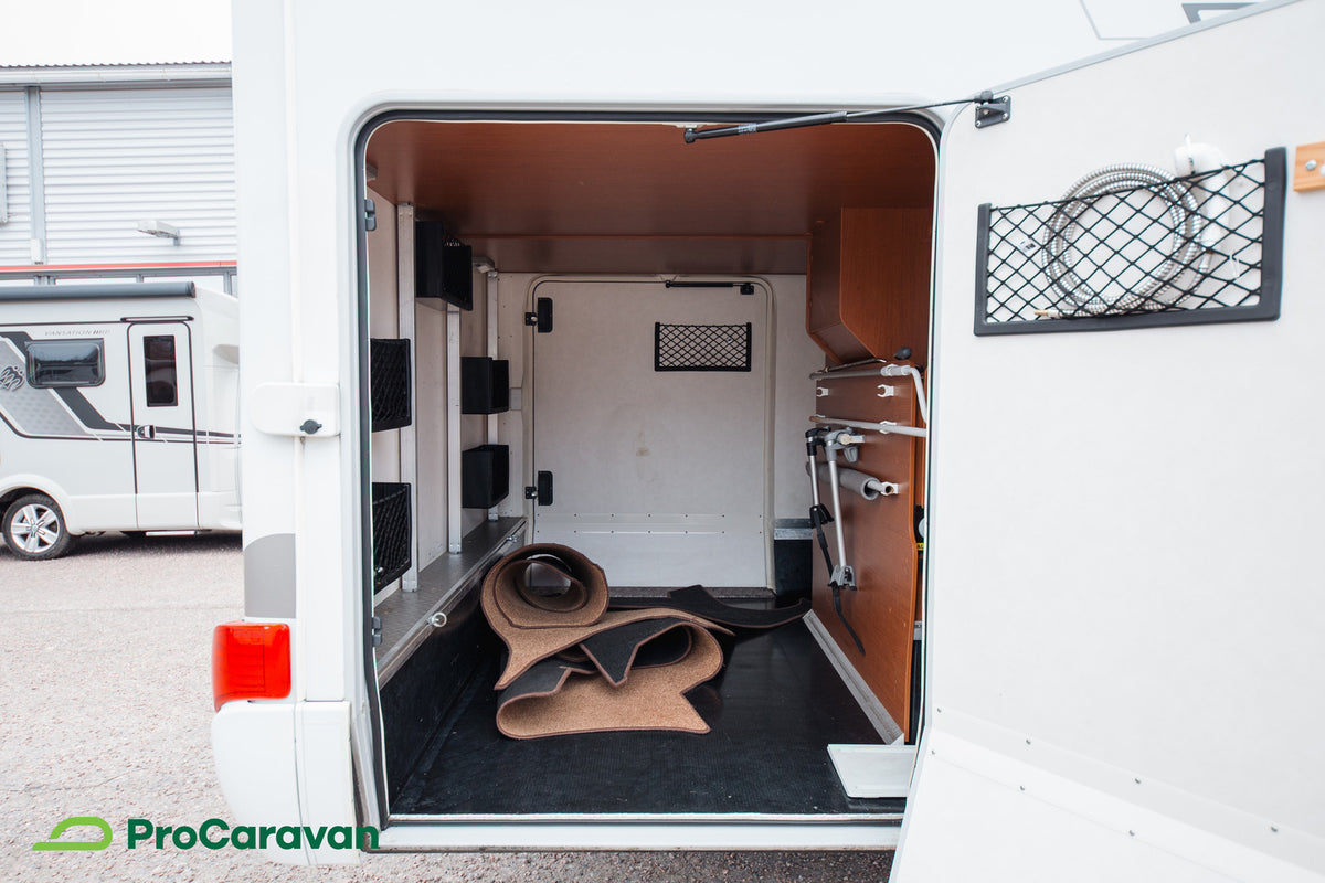 Hymer B680