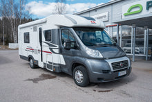 Lataa kuva Galleria-katseluun, Adria Coral S 680 ST
