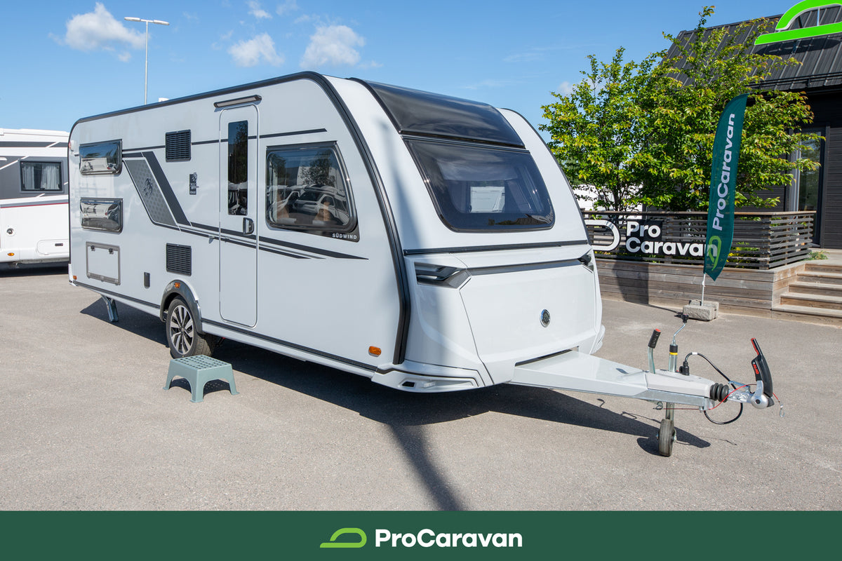Knaus Südwind Black Selection