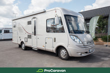 Ladda upp bild till gallerivisning, Hymer B 678
