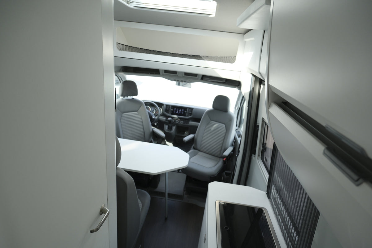 Volkswagen Grand California  680