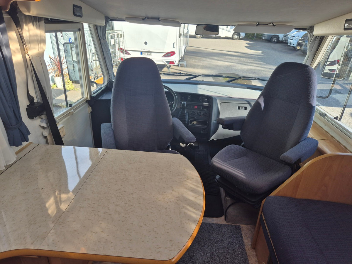 Hymer B 584