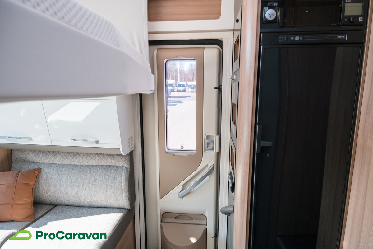 Adria Matrix Plus 670 DC