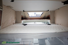 Ladda upp bild till gallerivisning, Adria Matrix M 650 SF
