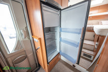 Lataa kuva Galleria-katseluun, Adria Matrix M 680SL
