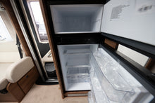 Lataa kuva Galleria-katseluun, Rapido 866F Scandinavian Exclusive
