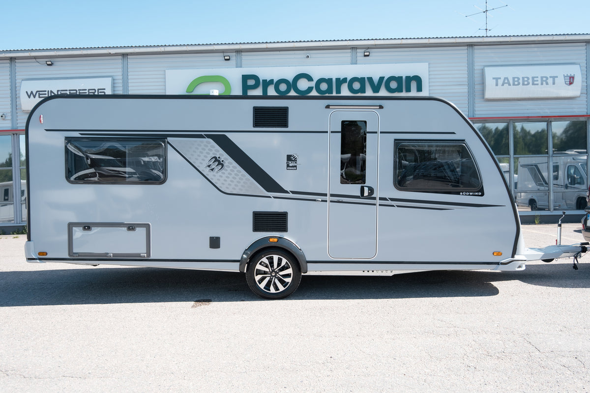 Knaus Südwind Black Selection