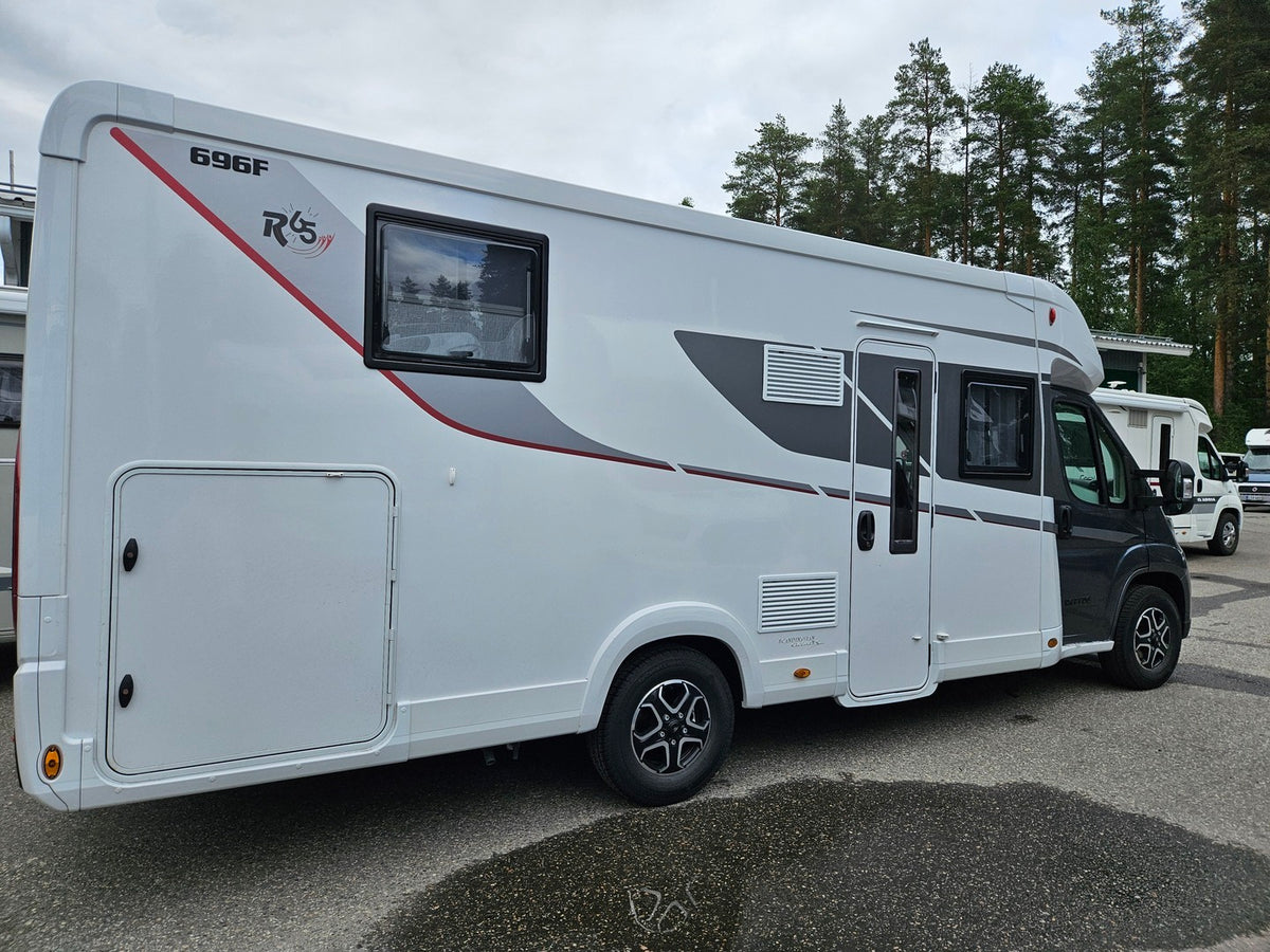 Rapido 696F R65 Edition