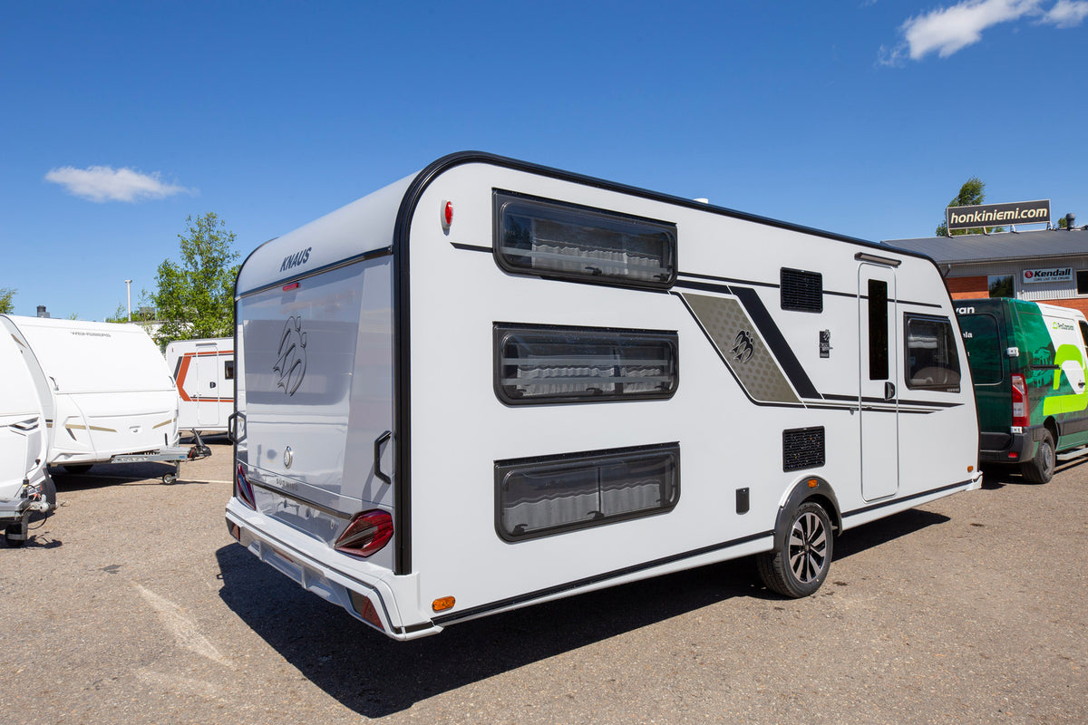 Knaus Südwind Black Selection