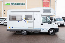 Lataa kuva Galleria-katseluun, Hymer 554
