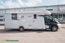 Ladda upp bild till gallerivisning, LMC Breezer H 730 Black Selection

